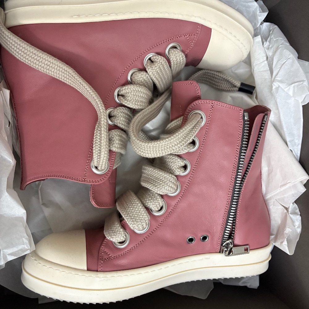 Pink jumbo lace Rick Owen’s
